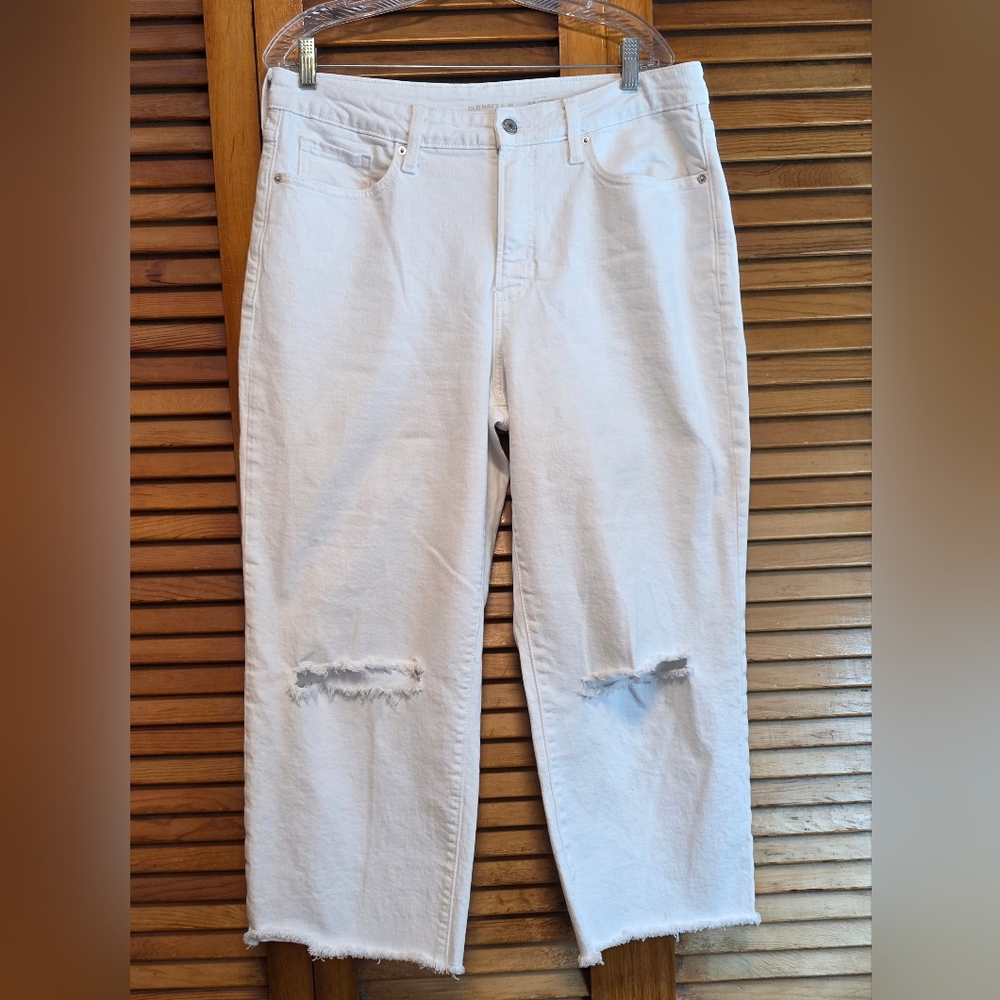 Old Navy Women White OG Straight Jeans High Rise Distressed Knee Raw Hem Size 14